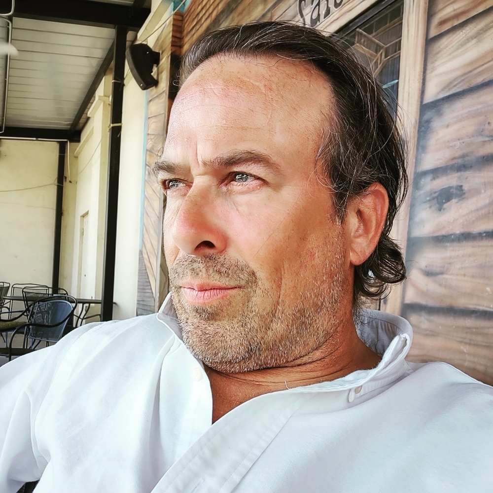 Meet your Posher, Clint